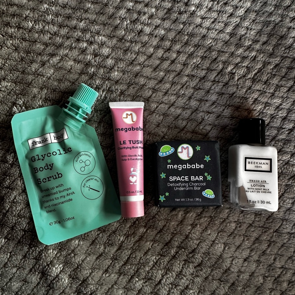 NEW Body Care Sample Set of 4